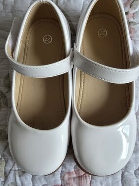 Kids White Patent Mary Jane Shoes